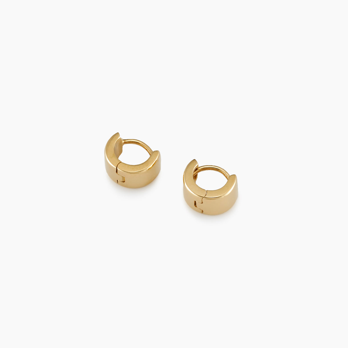 1117 ピアス　刻印入り　直径1cm　k18 1117 ピアス刻印入り直径1cmk18
